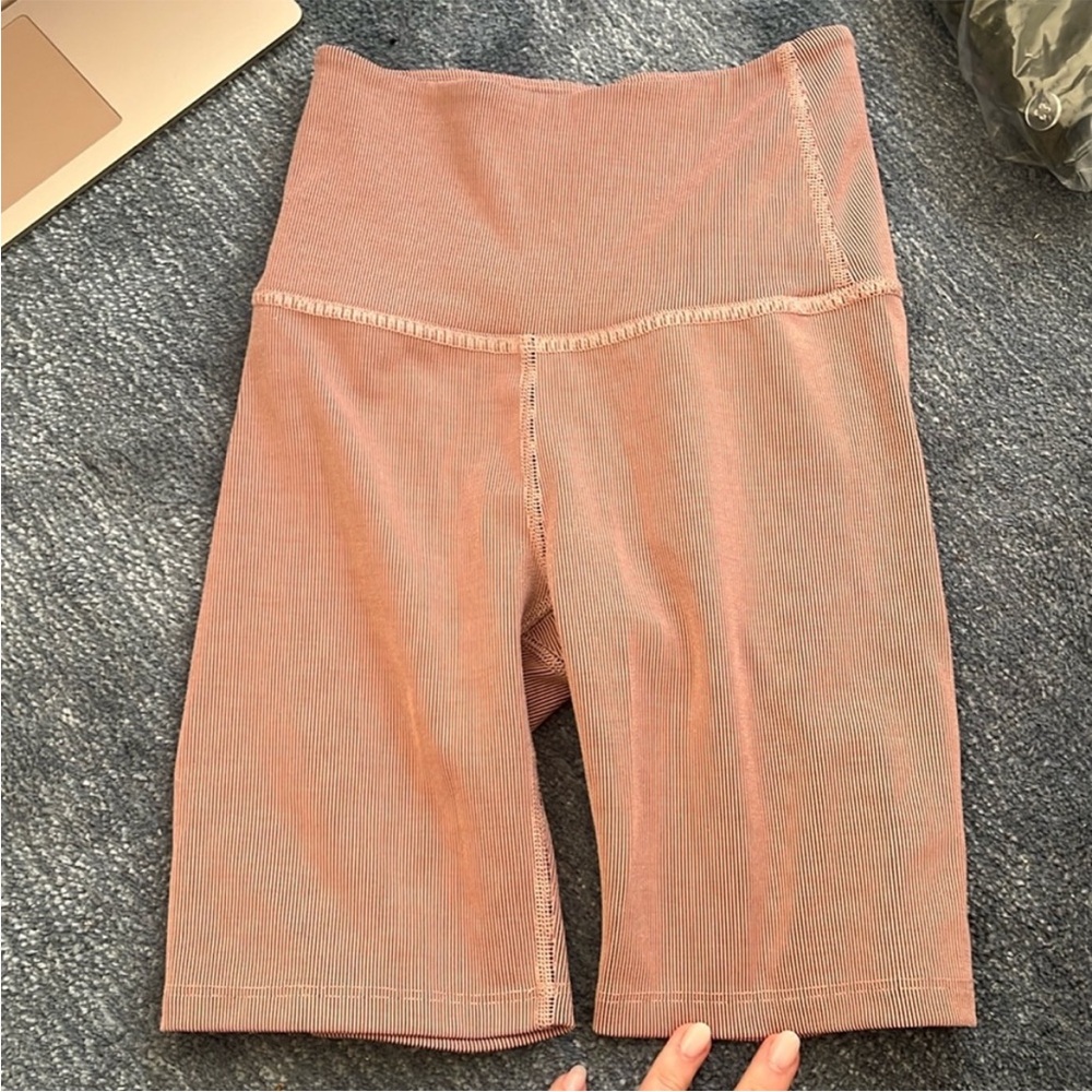 Beyond Yoga Biker Short - XS